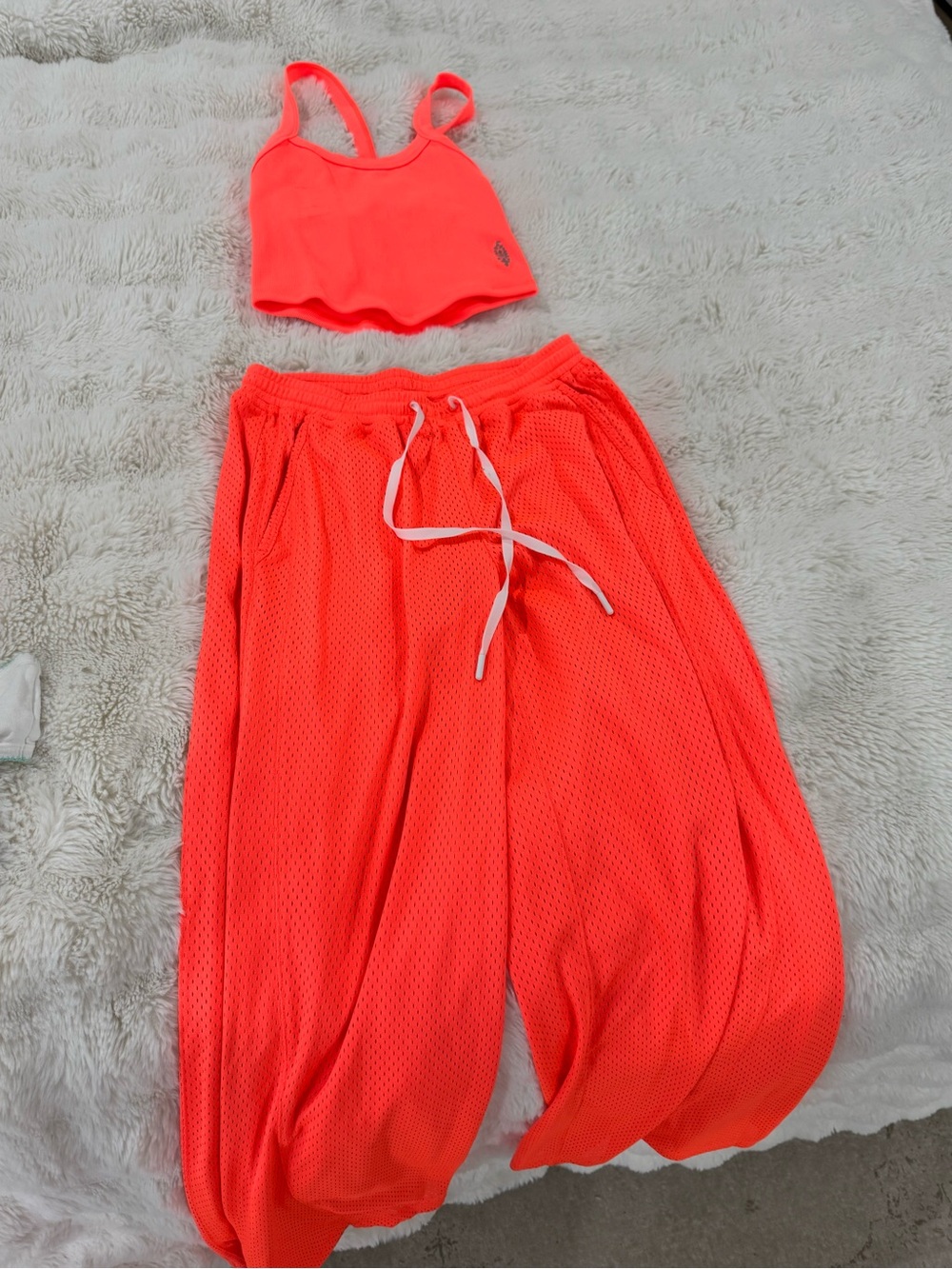 NWOT free people cropped top m/l and track pants (xs) set